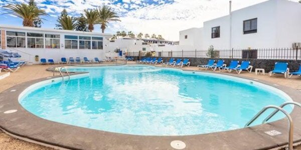 Lanzarote BUDGET Mid April Mini Break Offer
