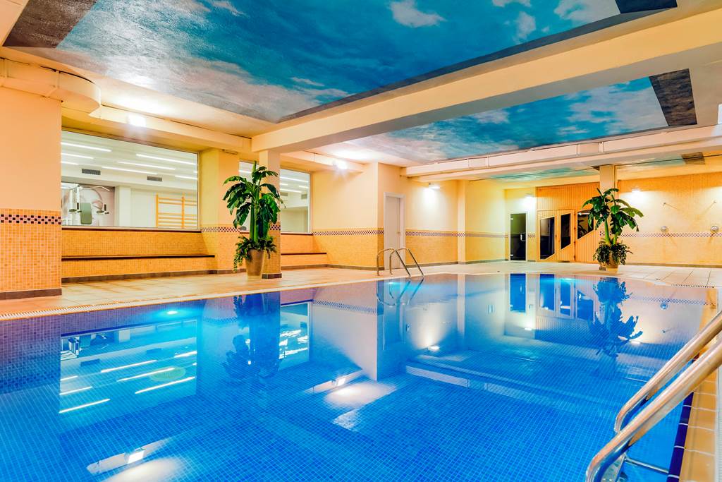 SALOU SPAIN HALF BOARD BARGAIN - Image 5