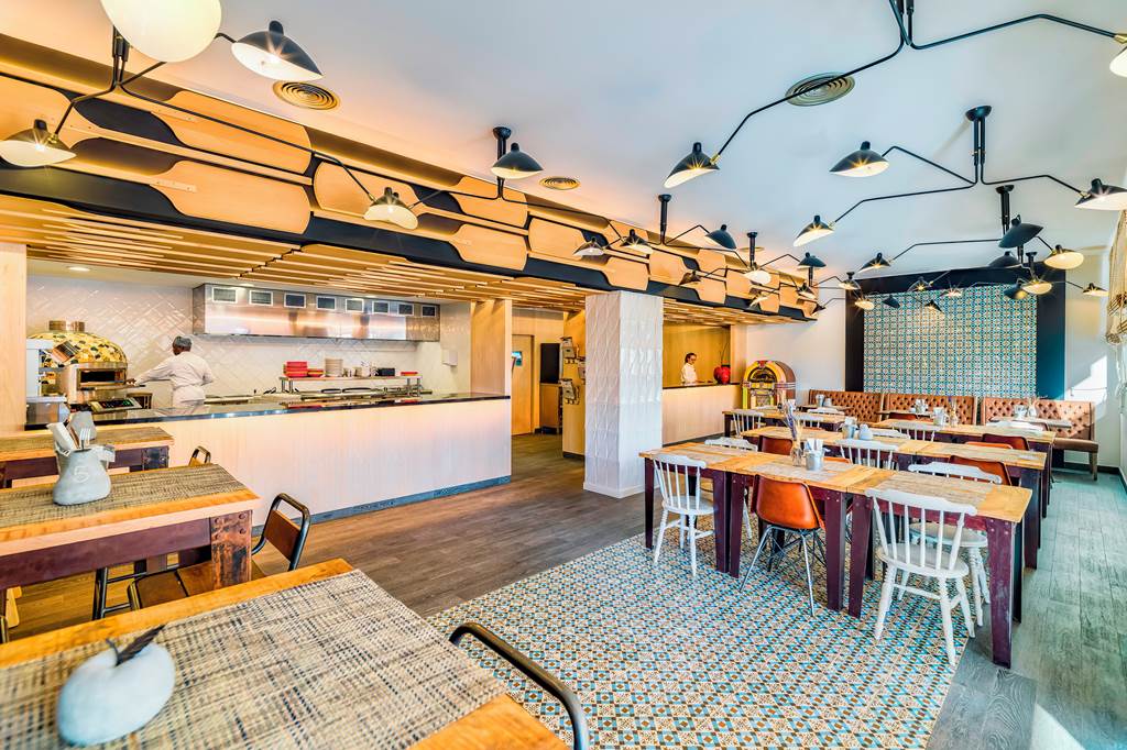 SALOU SPAIN HALF BOARD BARGAIN - Image 7