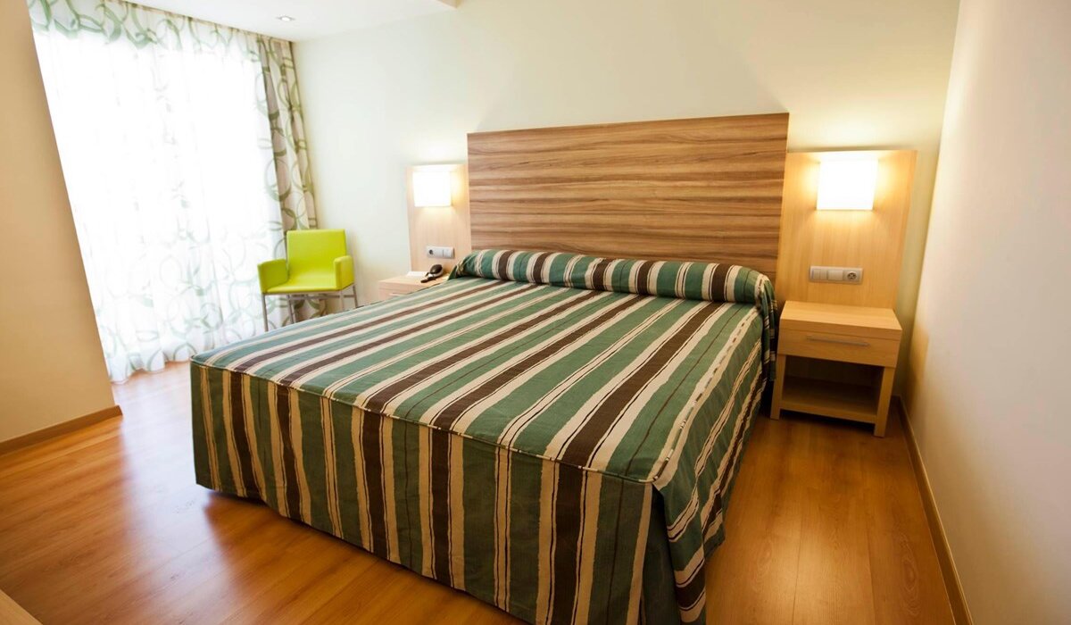 BENIDORM ADULT ONLY PEAK SUMMER BREAK - Image 3