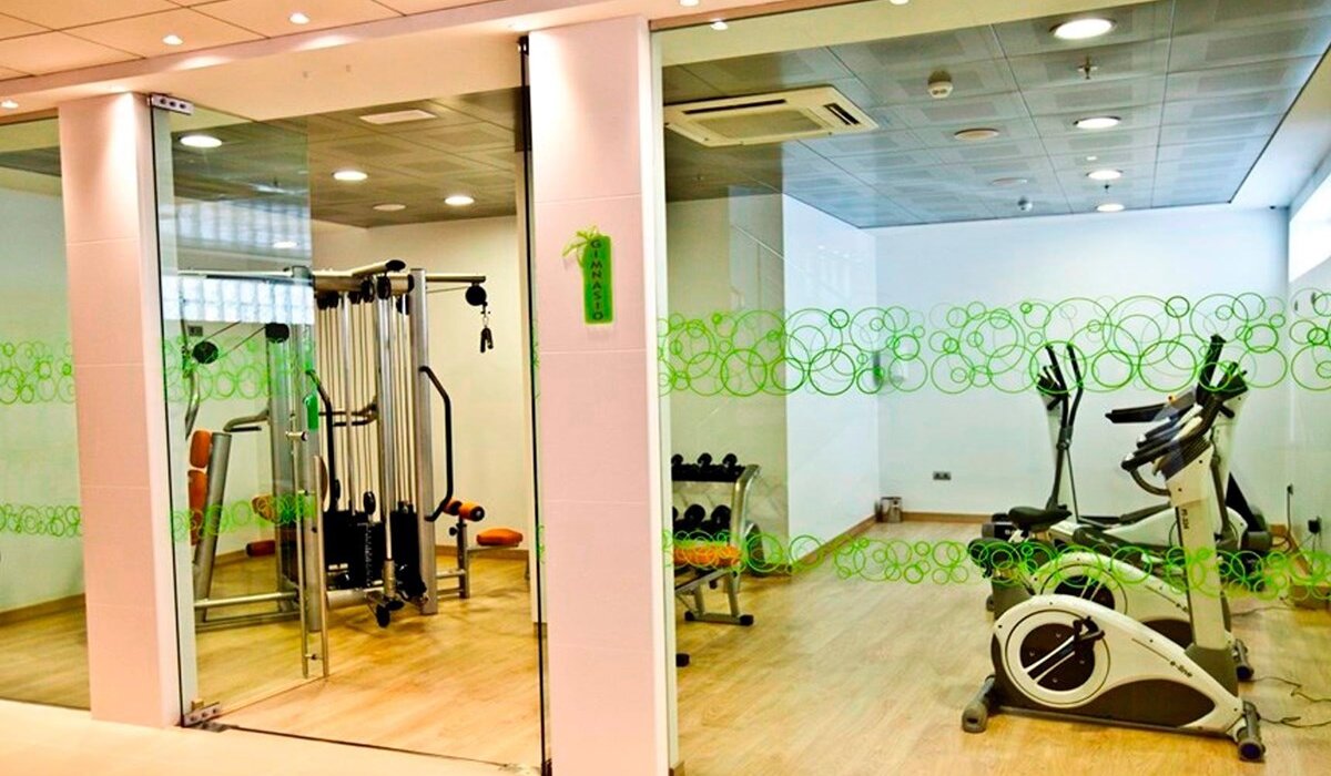 BENIDORM ADULT ONLY PEAK SUMMER BREAK - Image 5