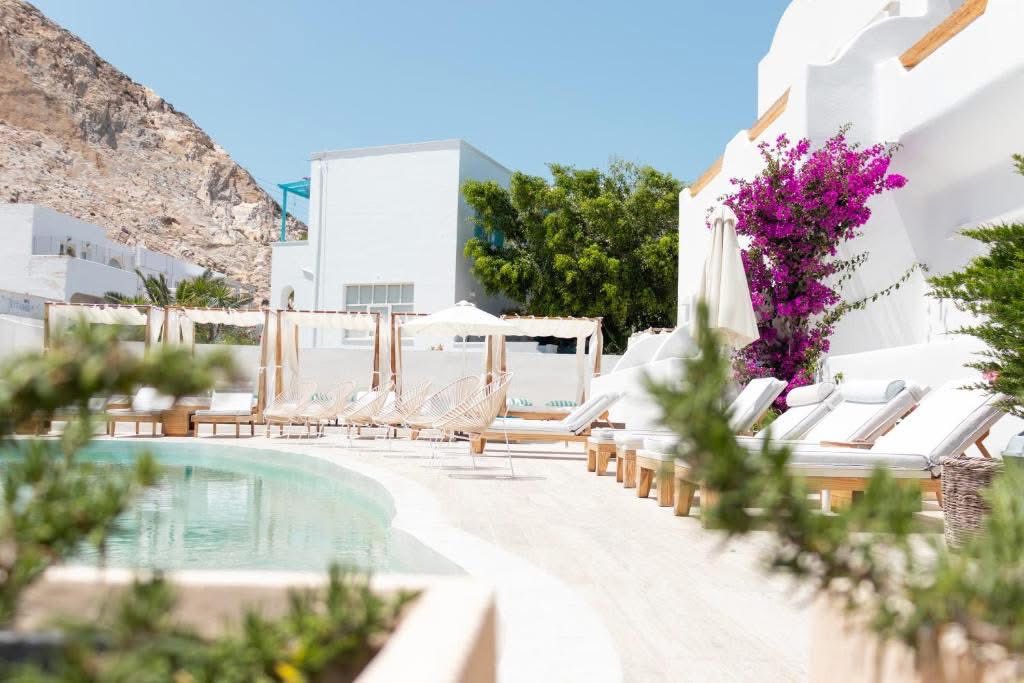 Luxury 5* Santorini Spring Mini Break Special - Image 3