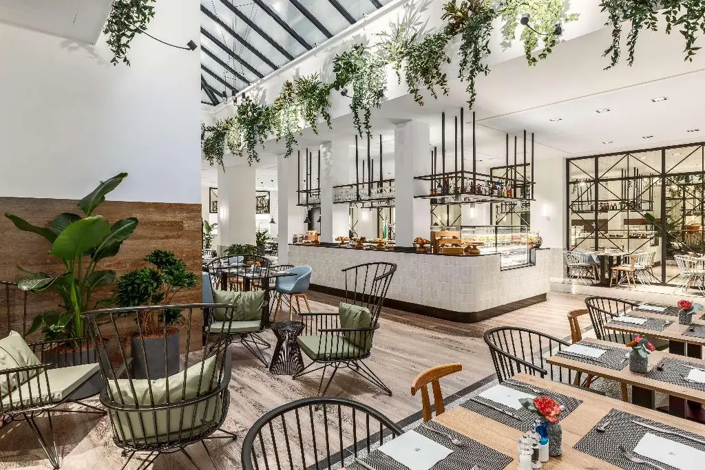 LAST MIN Amsterdam Weekend City Break - Image 4