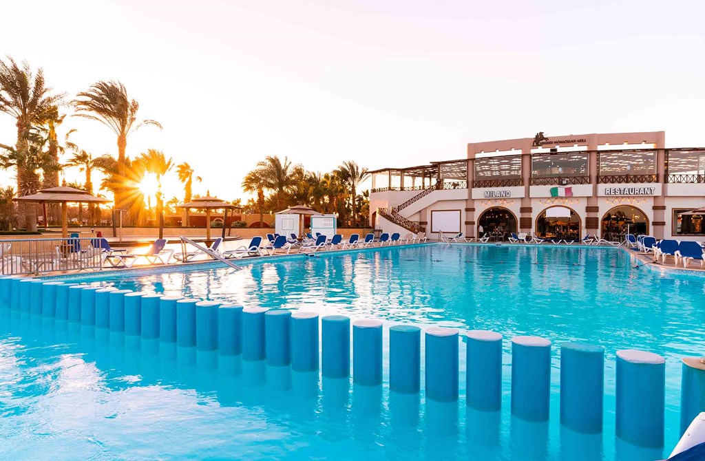 EGYPT OCTOBER SUNSHINE GETAWAY - Image 1