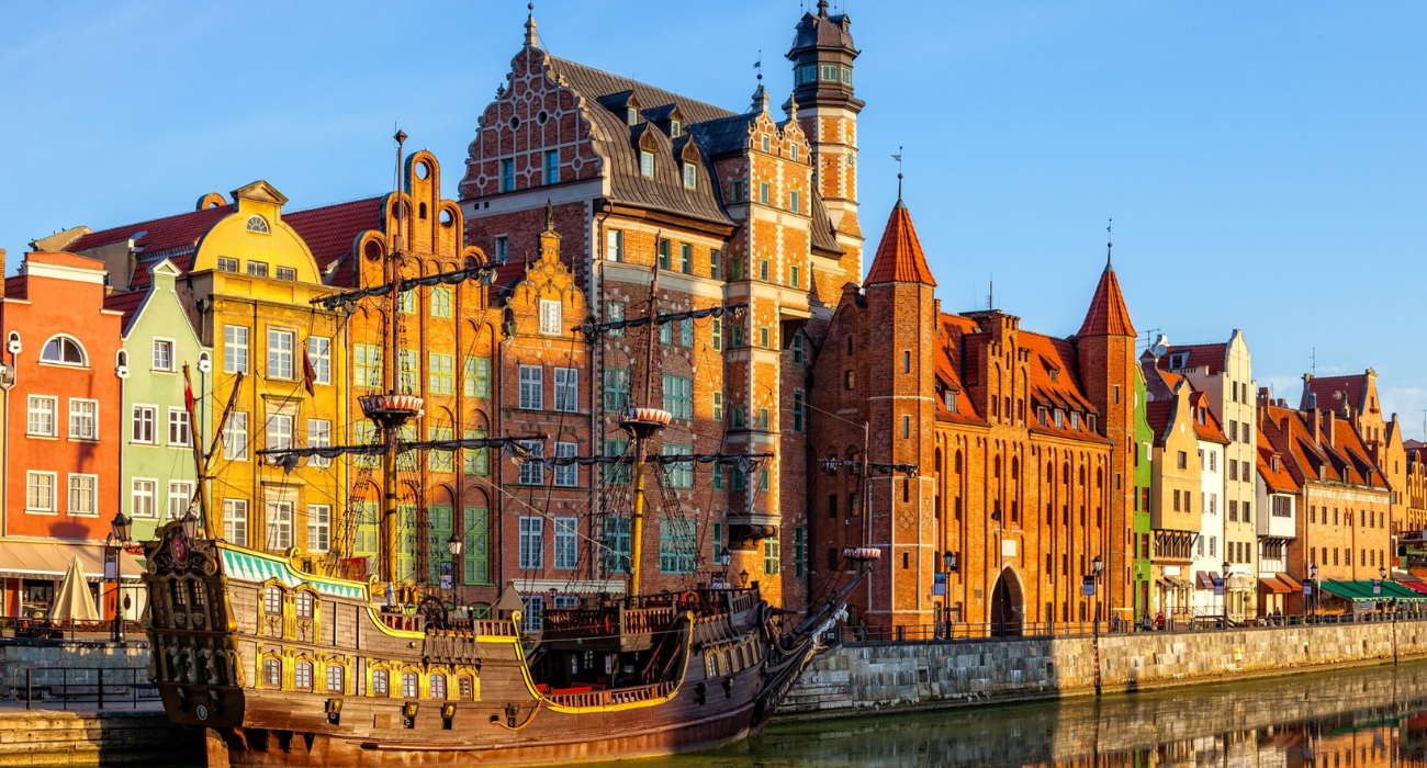 LAST MIN GDANSK POLAND SHORT BREAK - Image 1