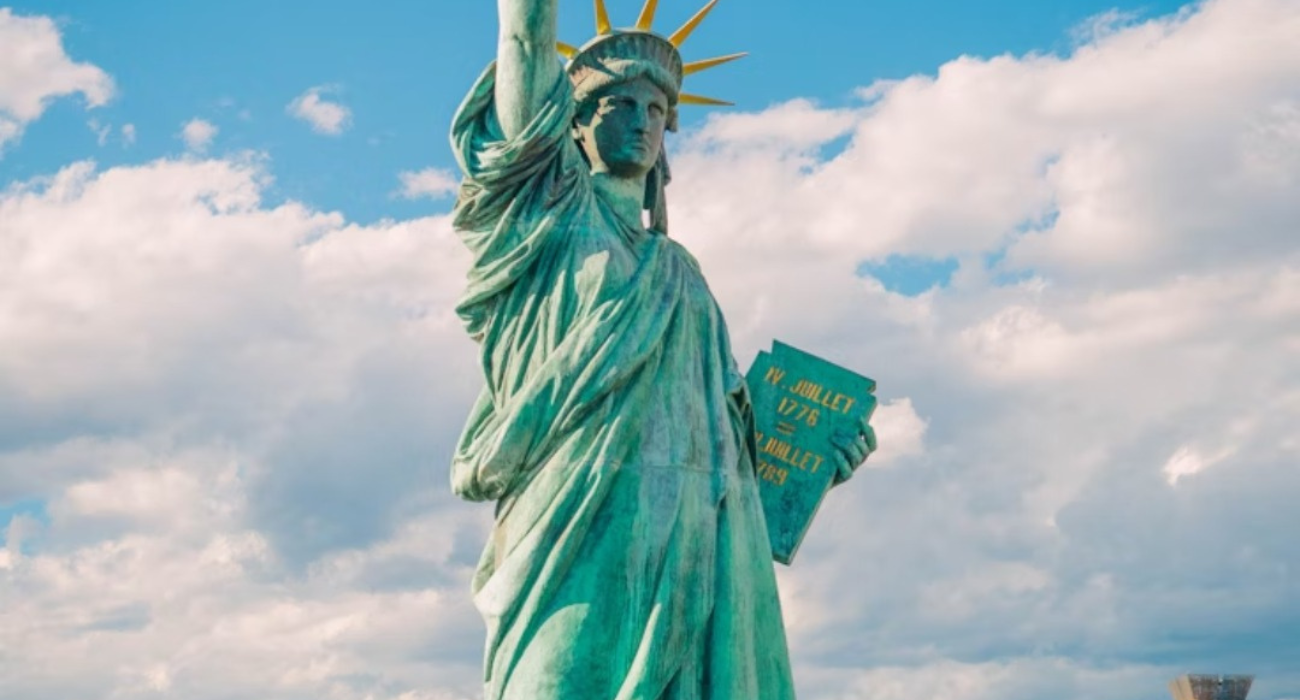 ICELAND & NEW YORK WINTER 2027 BREAK - Image 4