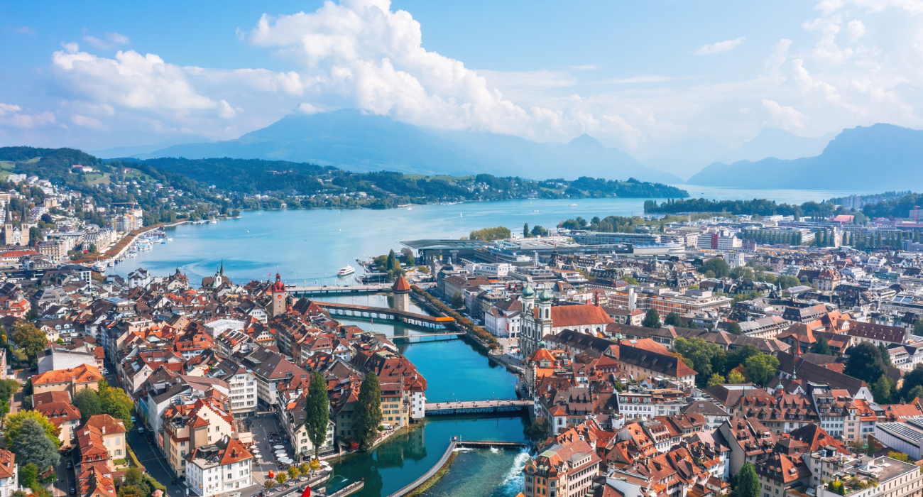 LAKE LUCERNE & ZURICH, SWITZERLAND - Image 4