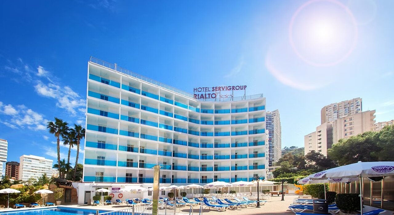 BENIDORM EARLY SPRING NINJA BARGAIN - Image 4