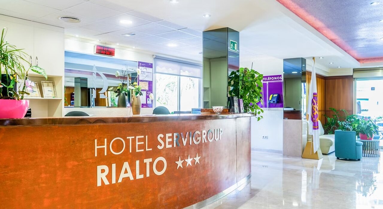 BENIDORM EARLY SPRING NINJA BARGAIN - Image 3