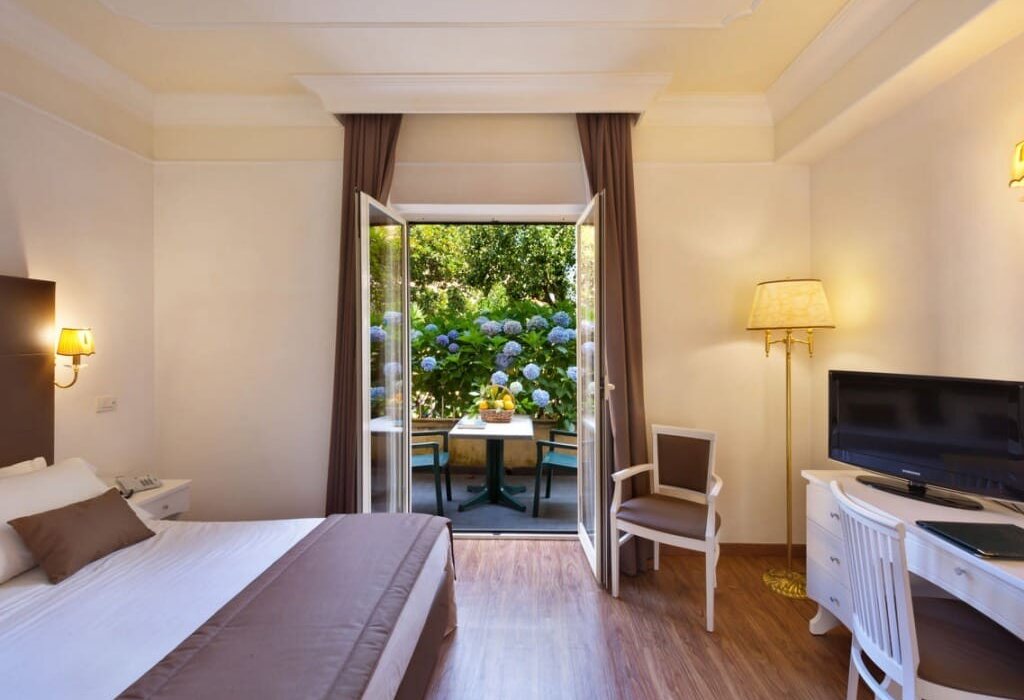 Late April NInja Special to STUNNING Sorrento Italy - Image 5