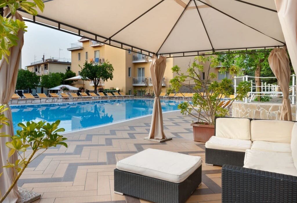 Late April NInja Special to STUNNING Sorrento Italy - Image 3