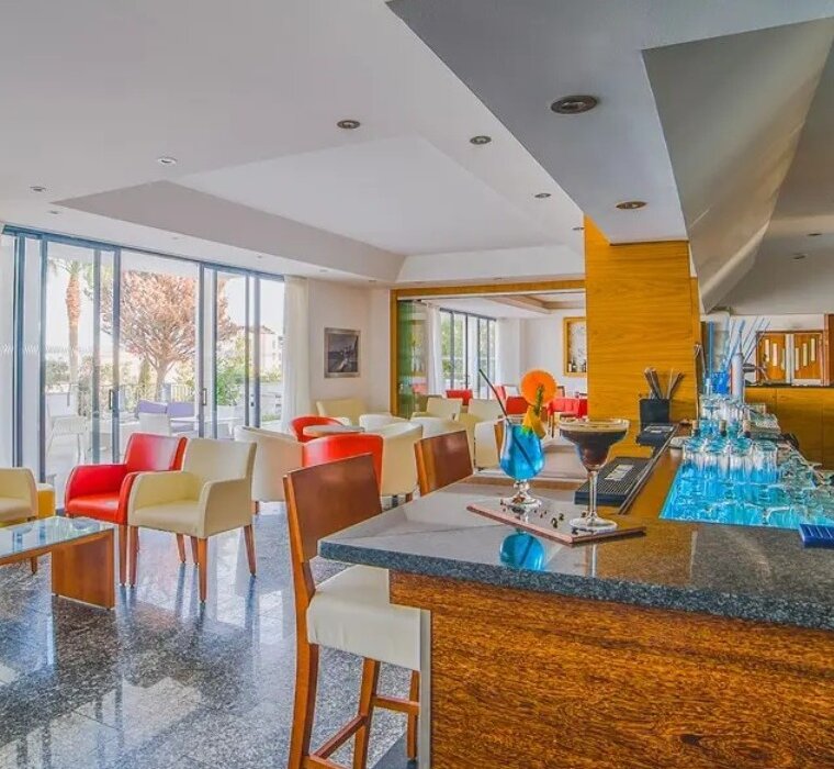 Albufeira Portugal Late April Short Break - Image 2