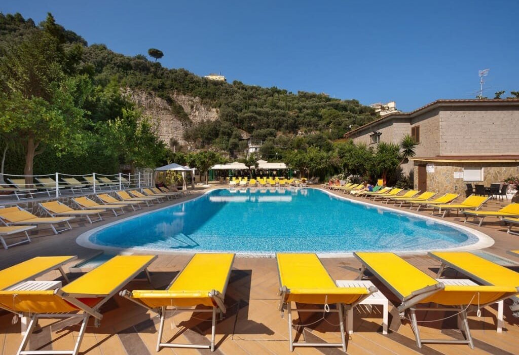 Late April NInja Special to STUNNING Sorrento Italy - Image 2