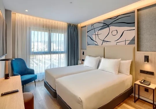 Early Spring Malaga Spain City Break - Image 2