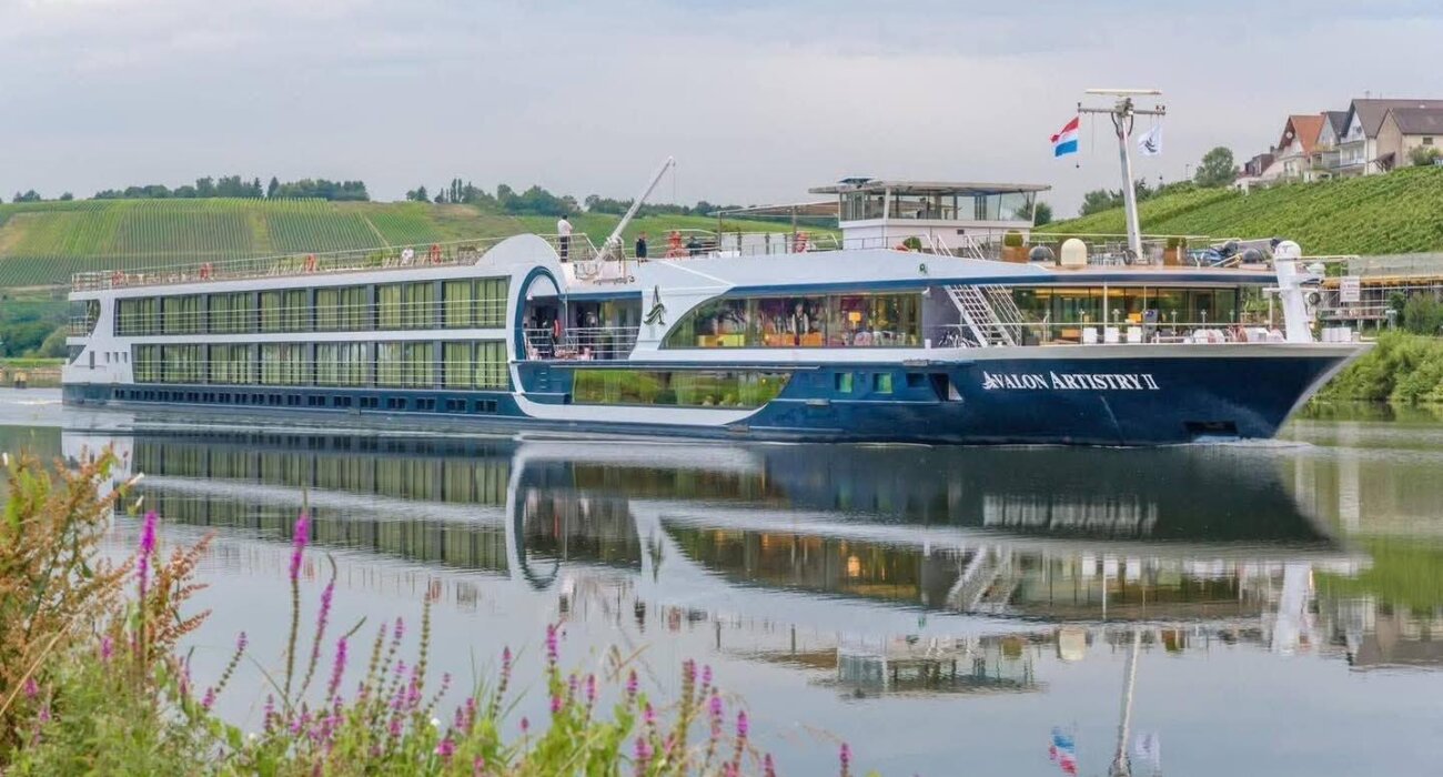 Châteaux, Wineries & Charming Villages River Cruise - Image 1