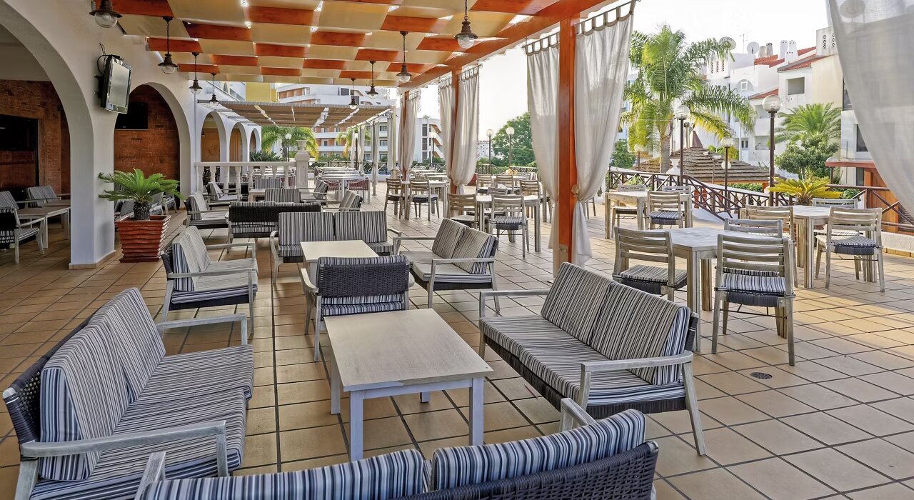 TWO WEEK GETAWAY TO 4* ALBUFERIA - Image 5