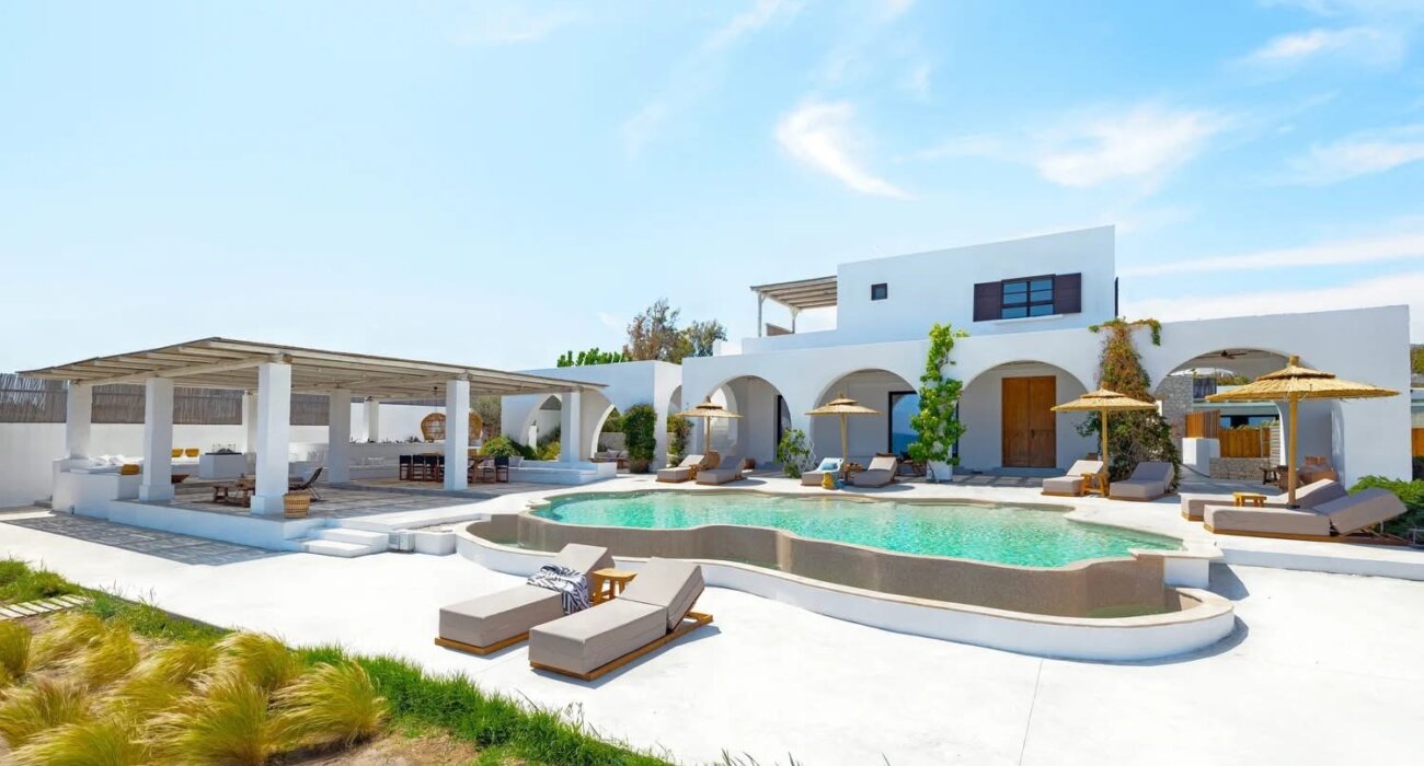 One for the Group Chat – Greece Luxury Villa - Image 8