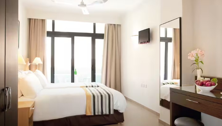 Summer Sunshine Break in Sliema Malta - Image 5