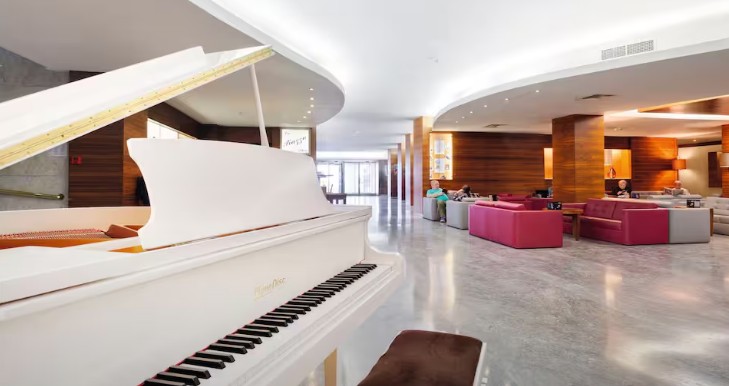 Summer Sunshine Break in Sliema Malta - Image 2