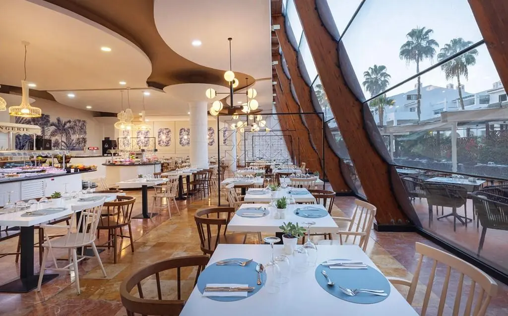 4* ADULT ONLY WEEKEND BREAK-TENERIFE - Image 5