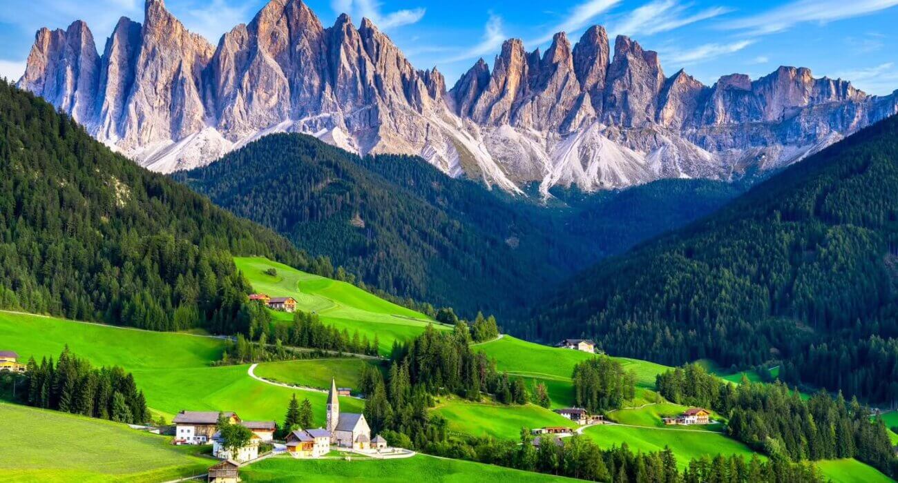 LAKE GARDA, VENICE & DOLOMITES BREAK - Image 1