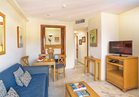 Sunset Beach Club Benalmadena July Family Hols - Image 3