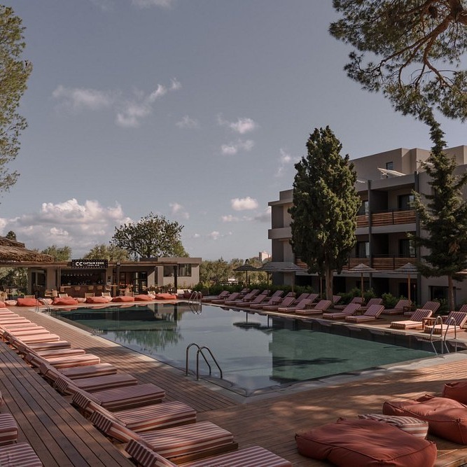 Adults Only 5* Corfu All Inclusive Sunshine Hols - Image 1