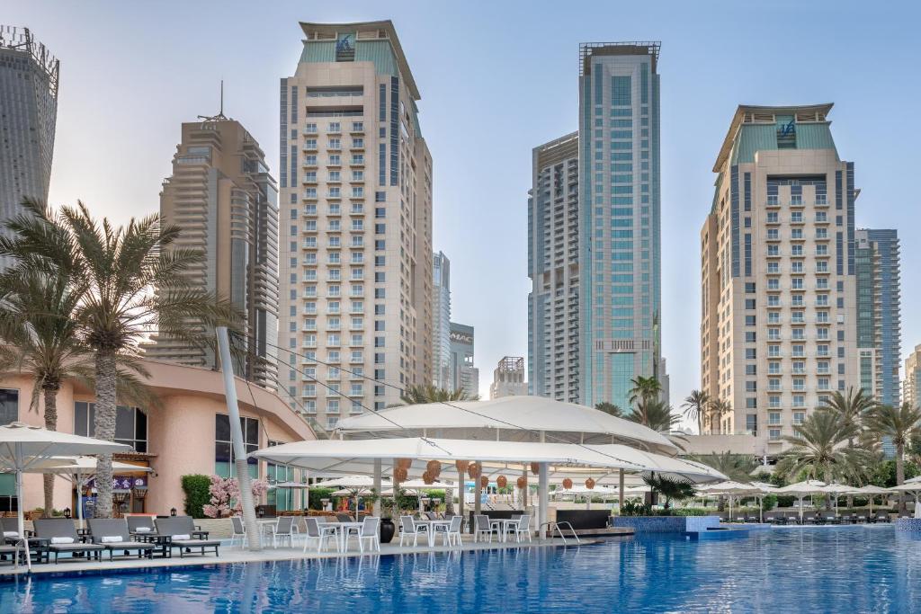 Autumn Getaway – 5* Dubai with HALF BOARD Upgrade - Image 2