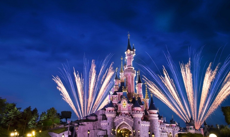 Magic Awaits ….. Disneyland Paris Summer Hols - Image 1