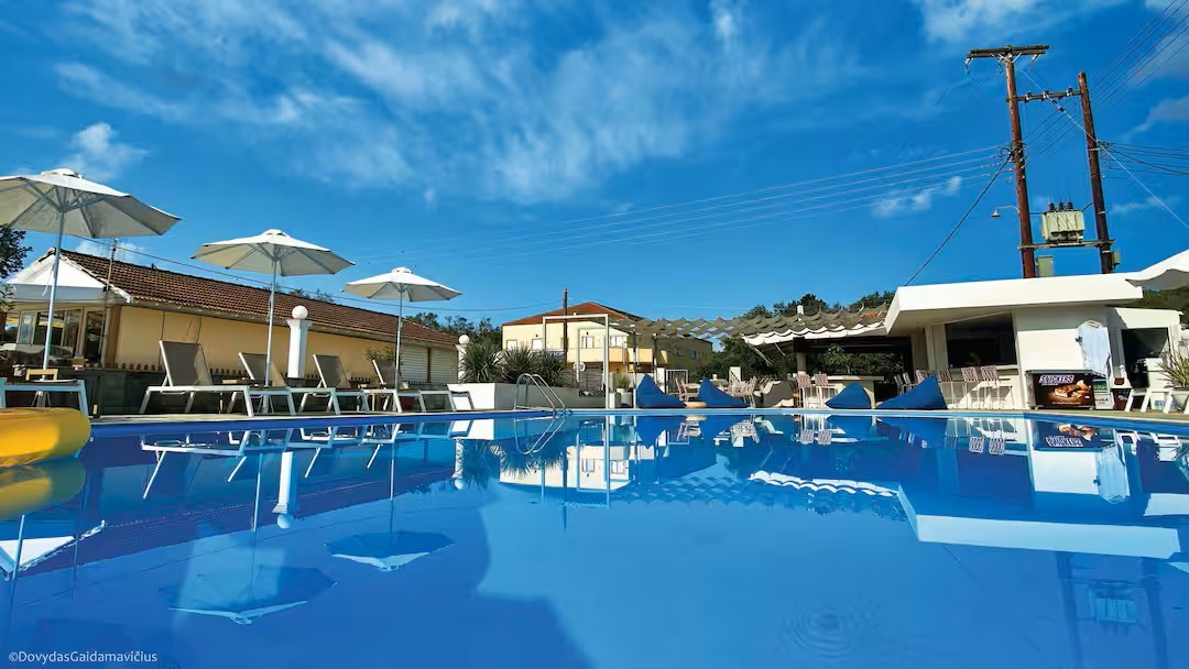 One for the Group Chat – Kavos Peak Summer Party ial - Image 1