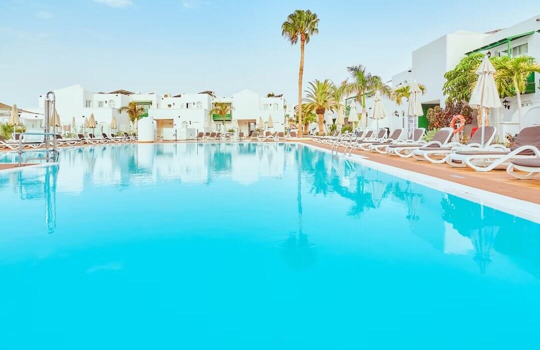 Late Year Lanzarote Sunshine Week Escape - Image 1