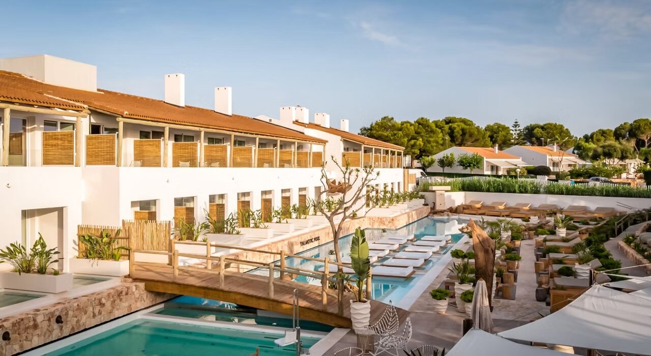 Luxury 5* Early May Menorca Week Break - Image 3