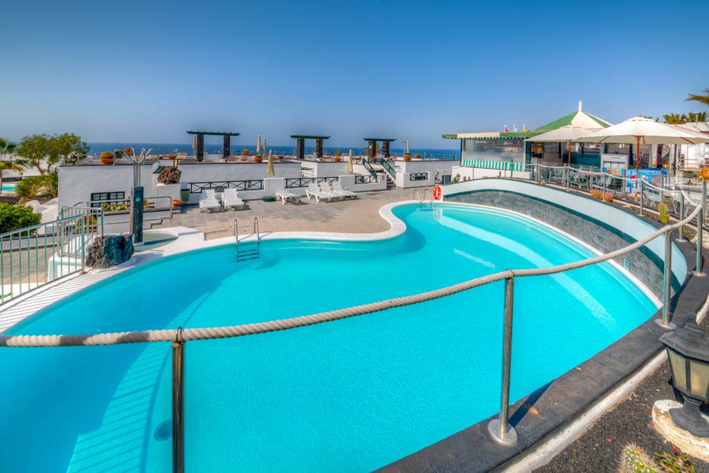 LANZAROTE A FULL MONTH IN THE SUN - Image 4