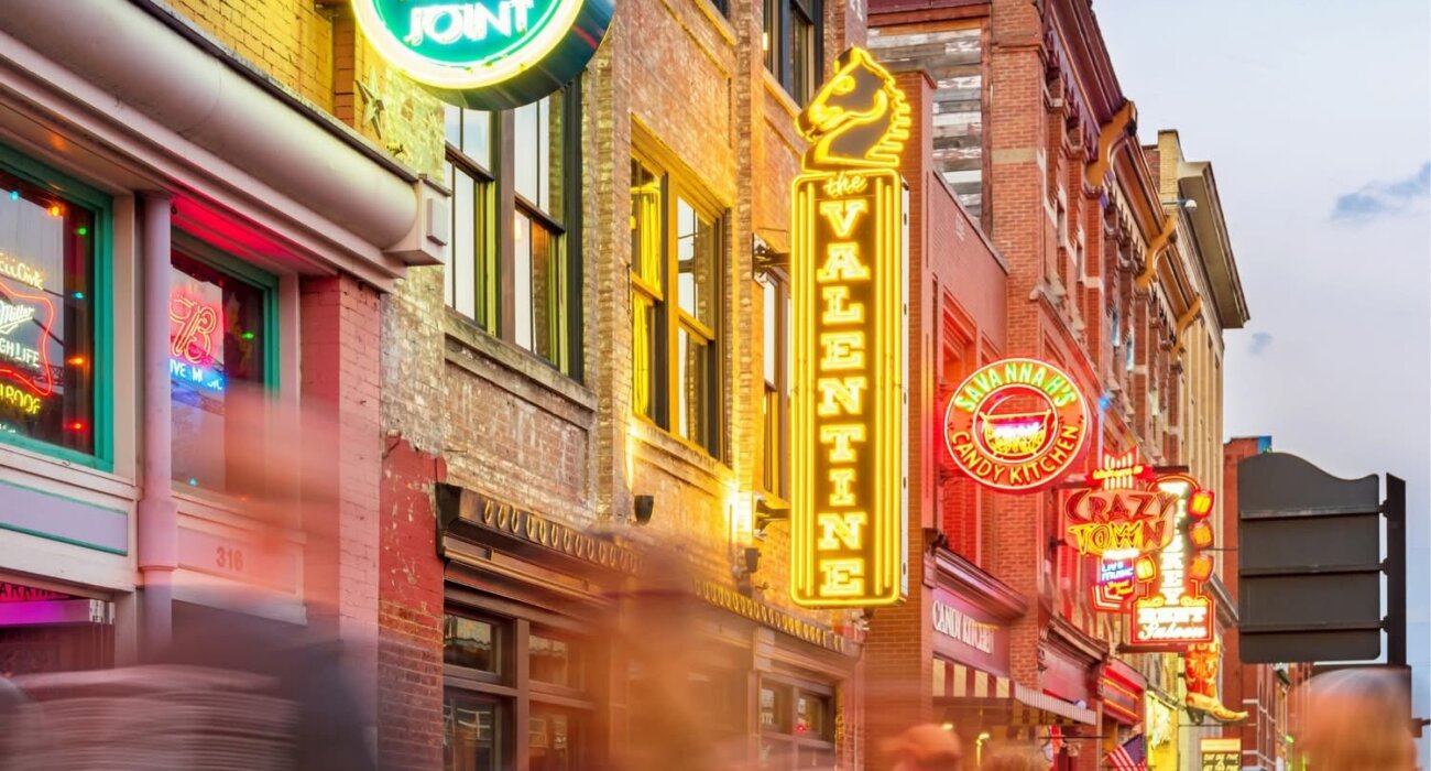 Late Year Winter Getaway to Nashville USA - Image 1