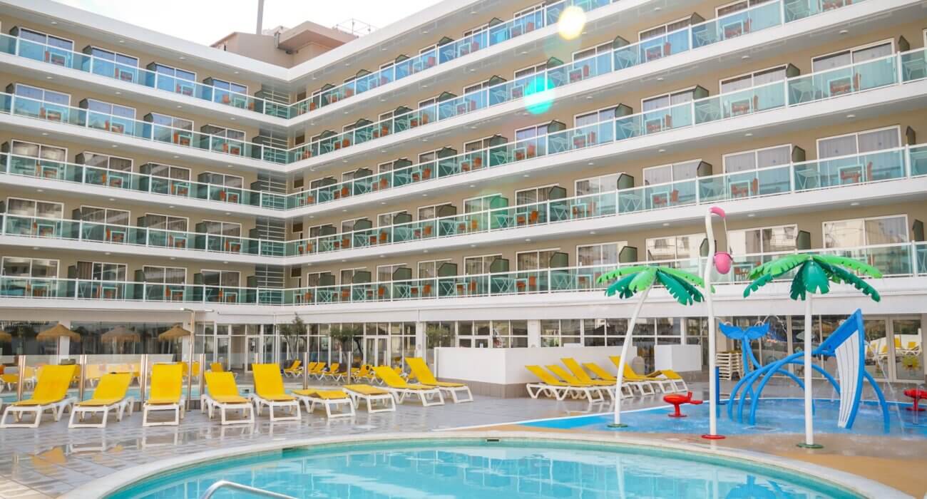 Salou Spain August Family Summer Hols - Image 2