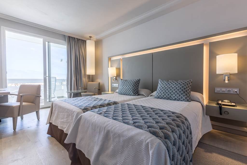 Best Selling Spring Hotel Vulcano in Tenerife - Image 2