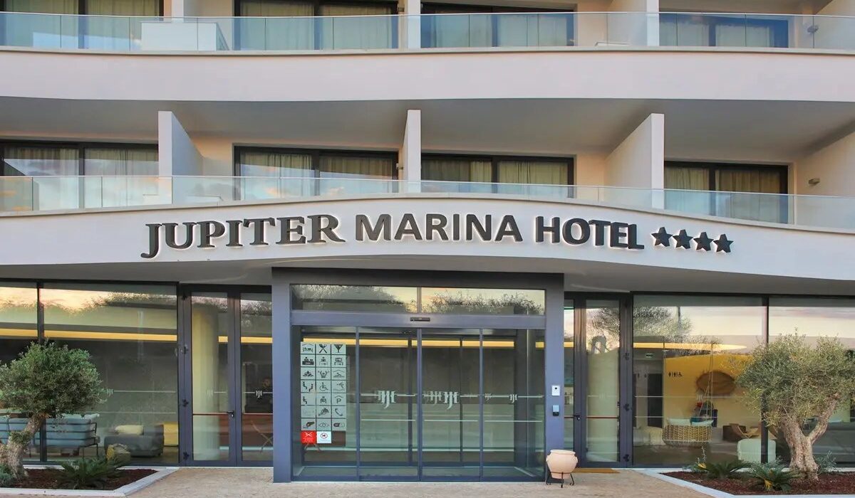 Adults Only 4* Algarve Portugal Short Break - Image 4