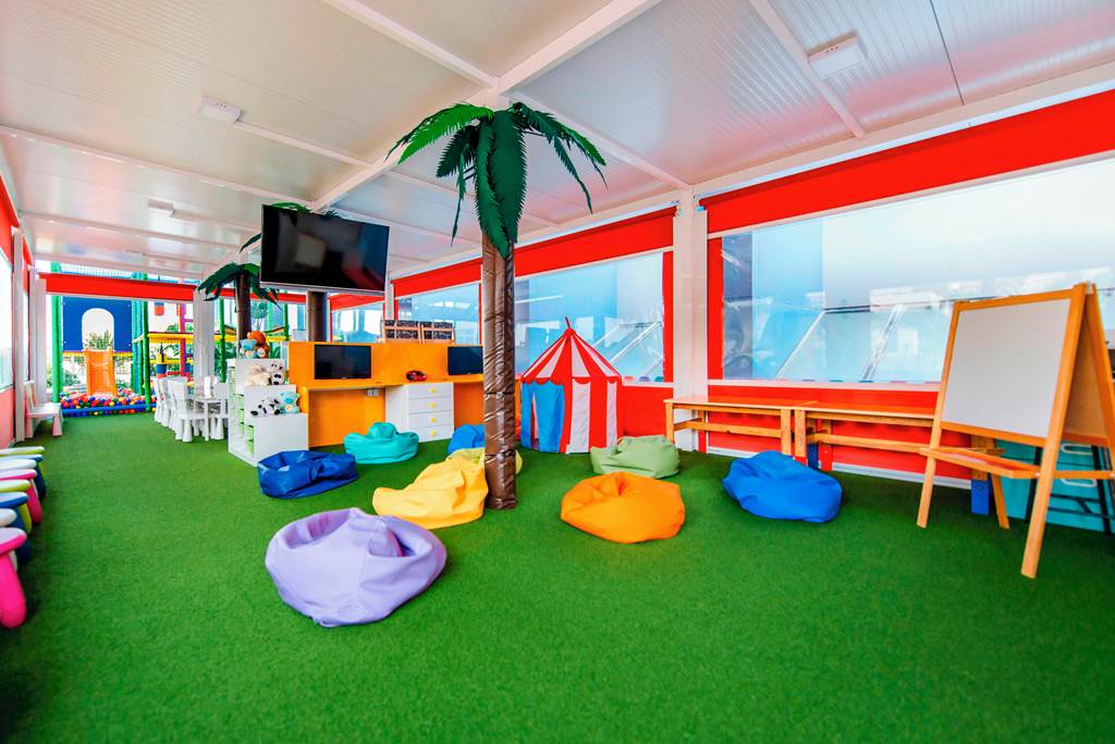 Summer Hols Special to Los Cristianos Tenerife - Image 2