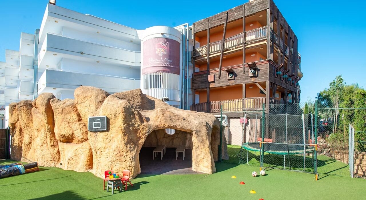 PIRATES VILLAGE SANTA PONSA FAMILY OFFER - Image 7
