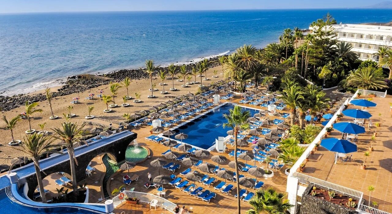 Lanzarote 4* Beachfront Spring Short Break - Image 1