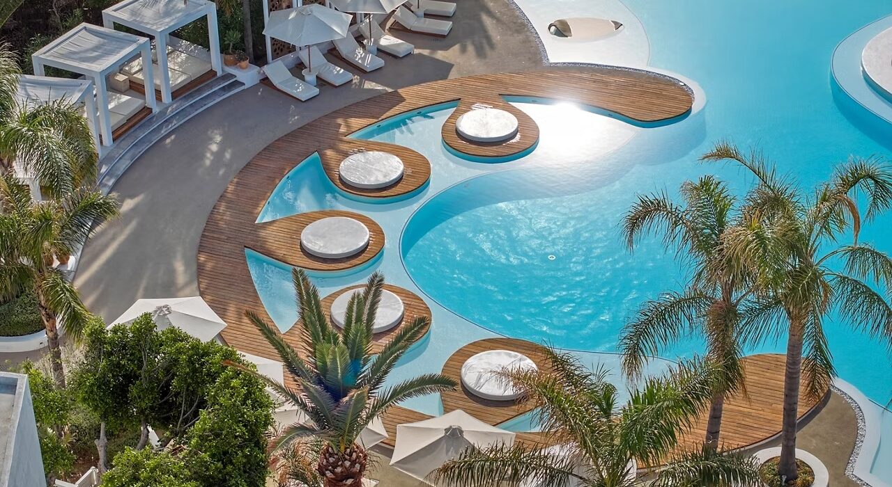 LATE APRIL 5* CRETE GREEK GETAWAY - Image 3