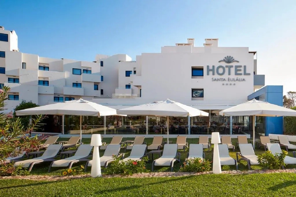Mid April Spring Albufeira Weekender - Image 2