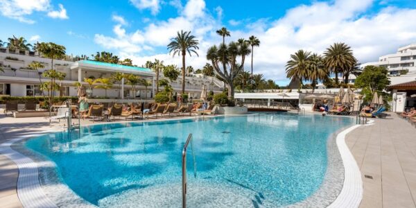 May Bank Hols at Spring Hotel Vulcano Tenerife