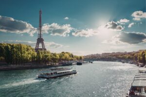 PARIS Incl Gourmet Seine River Dinner Cruise
