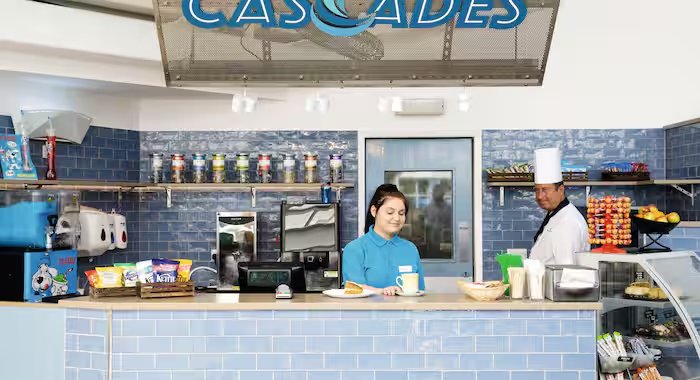 JERSEY LATE APRIL SPRING SHORT BREAK - Image 2