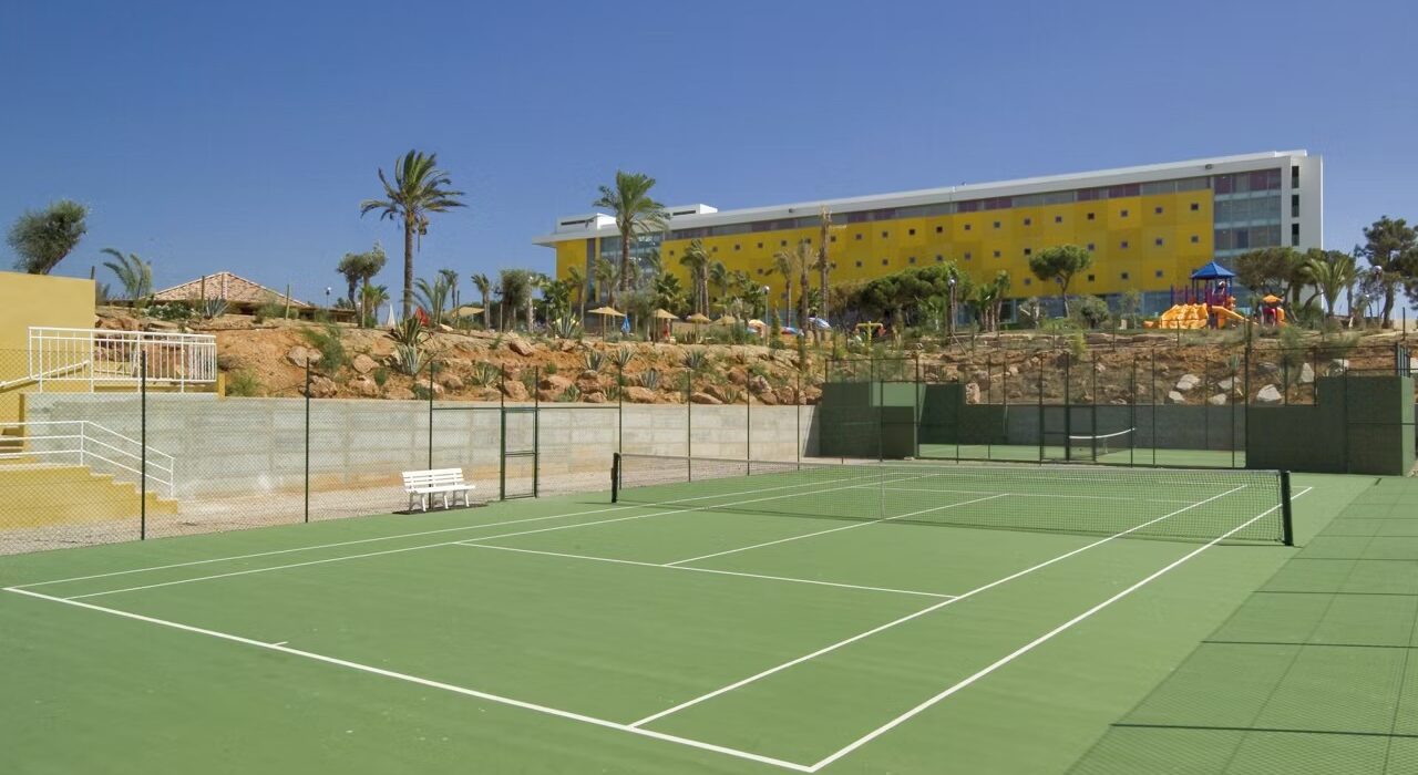 ALGARVE FAMILY DEAL LAST MIN BARGAIN - Image 2