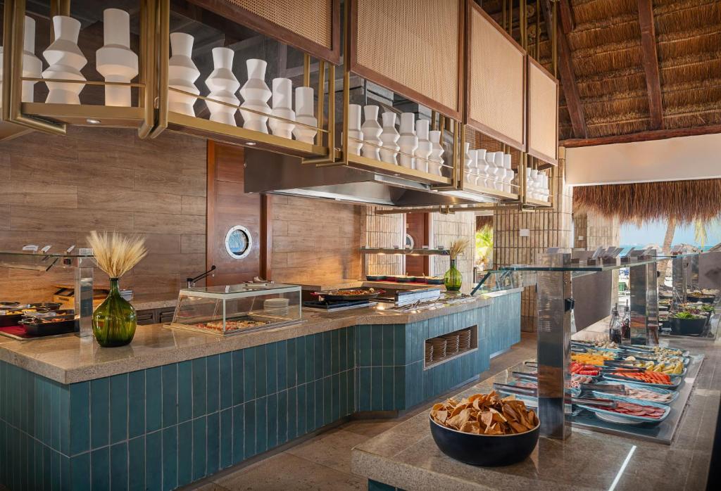 MEXICO FAMILY HALLOWEEN HOLIDAYS - Image 6