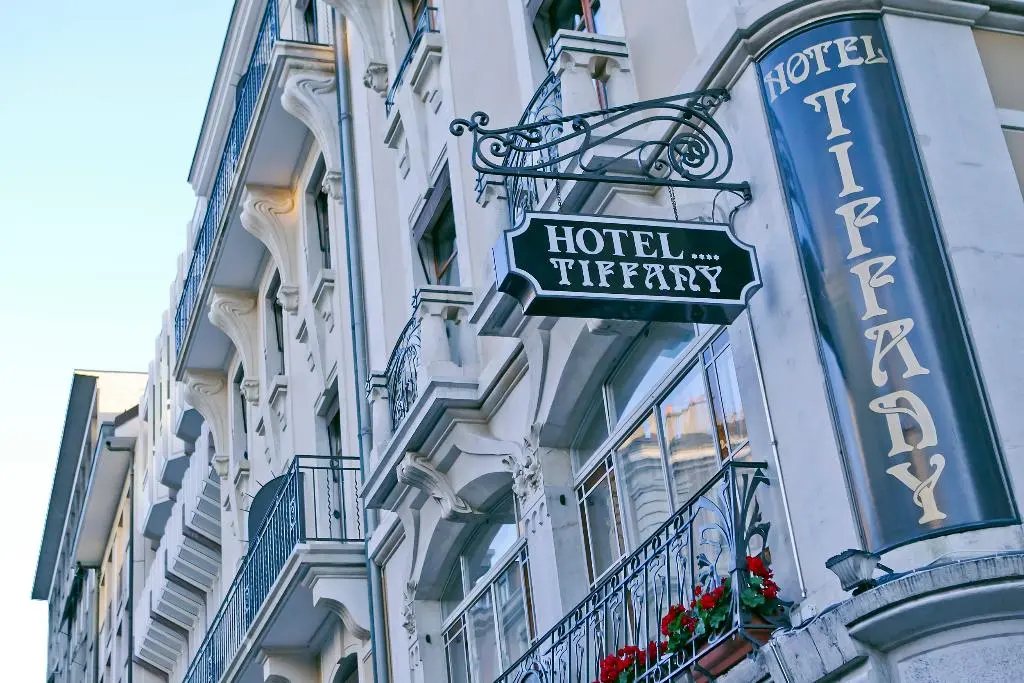 GENEVA SWITZERLAND WINTER ’27 BREAK - Image 2