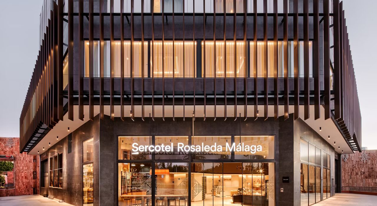 MALAGA SPAIN SUMMER CITY BREAK OFFER - Image 5