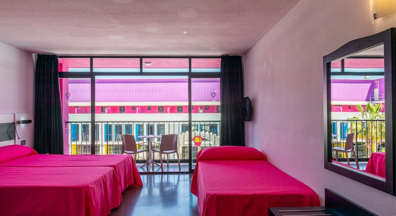 IBIZA GIRLS TRIP – BE QUICK LIKE A NINJA - Image 2